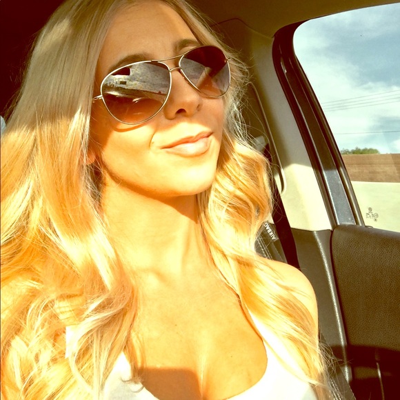 Meet your Posher! - Picture 1 of 1